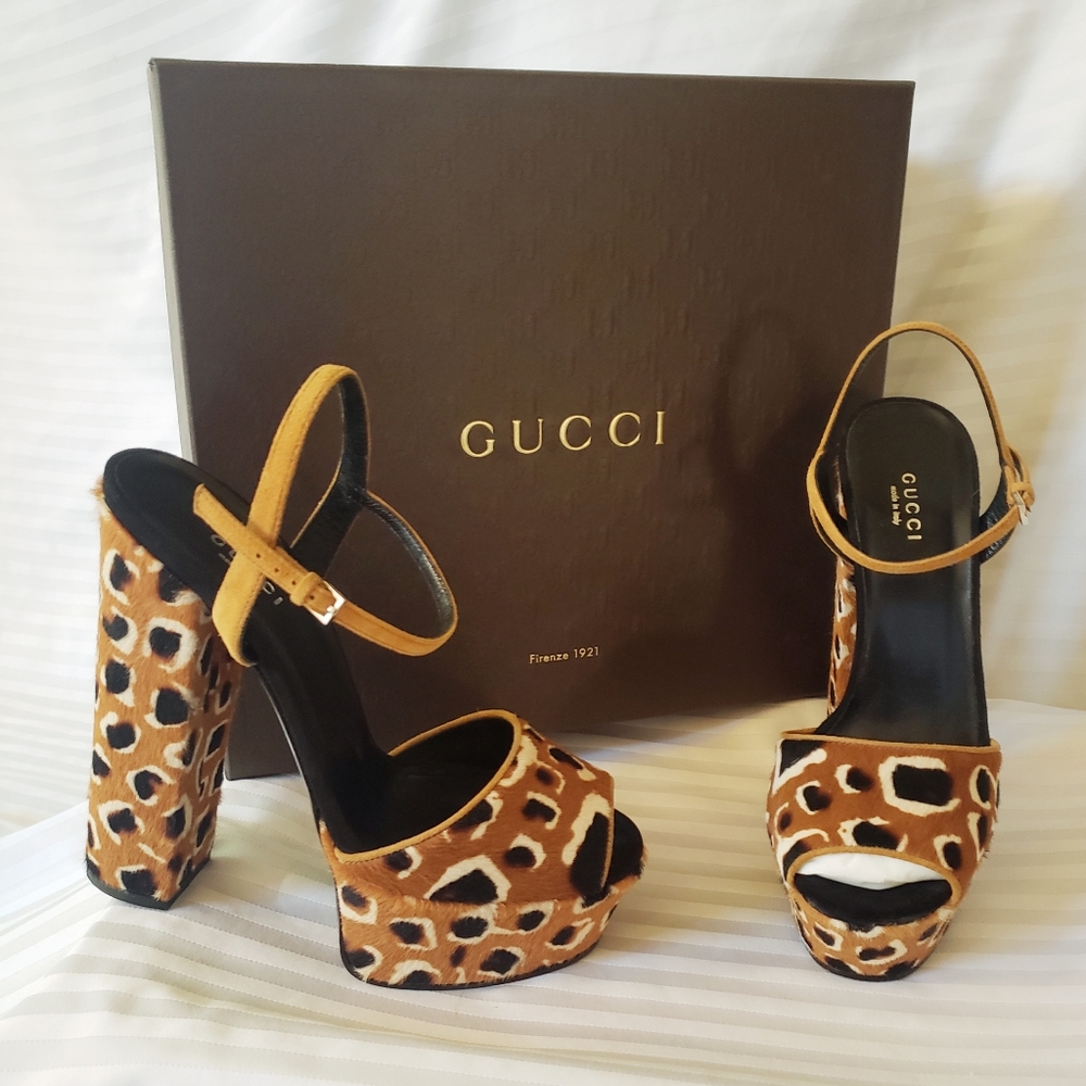 Gucci leopard print platforms size 38